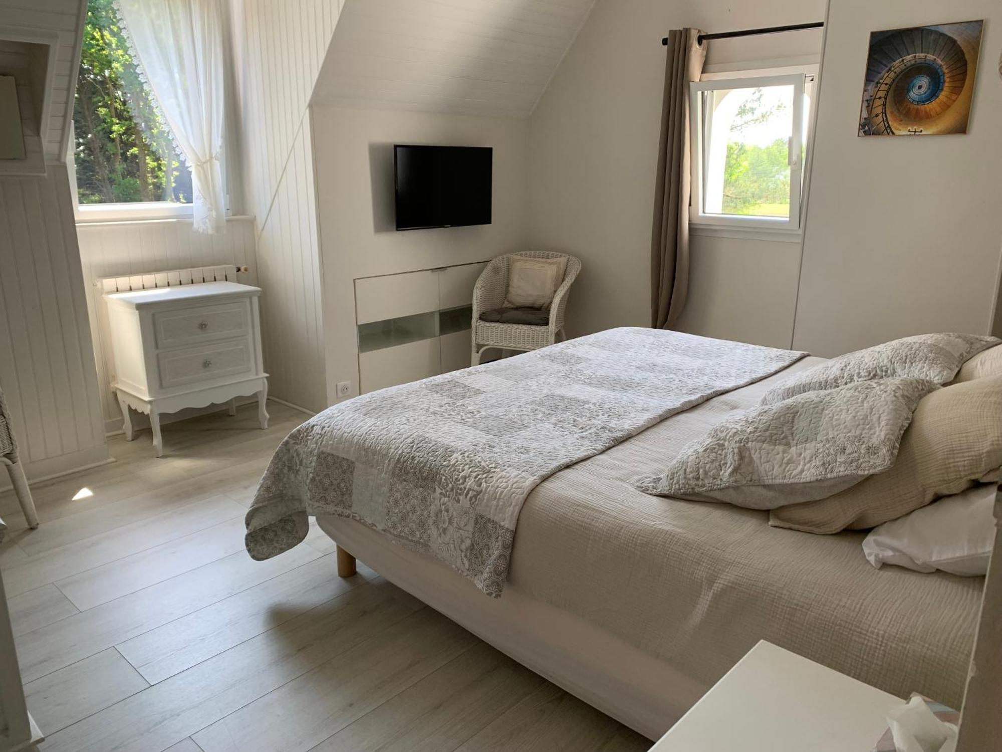 Bed and Breakfast La Gentilhommiere Tréffiagat Zimmer foto